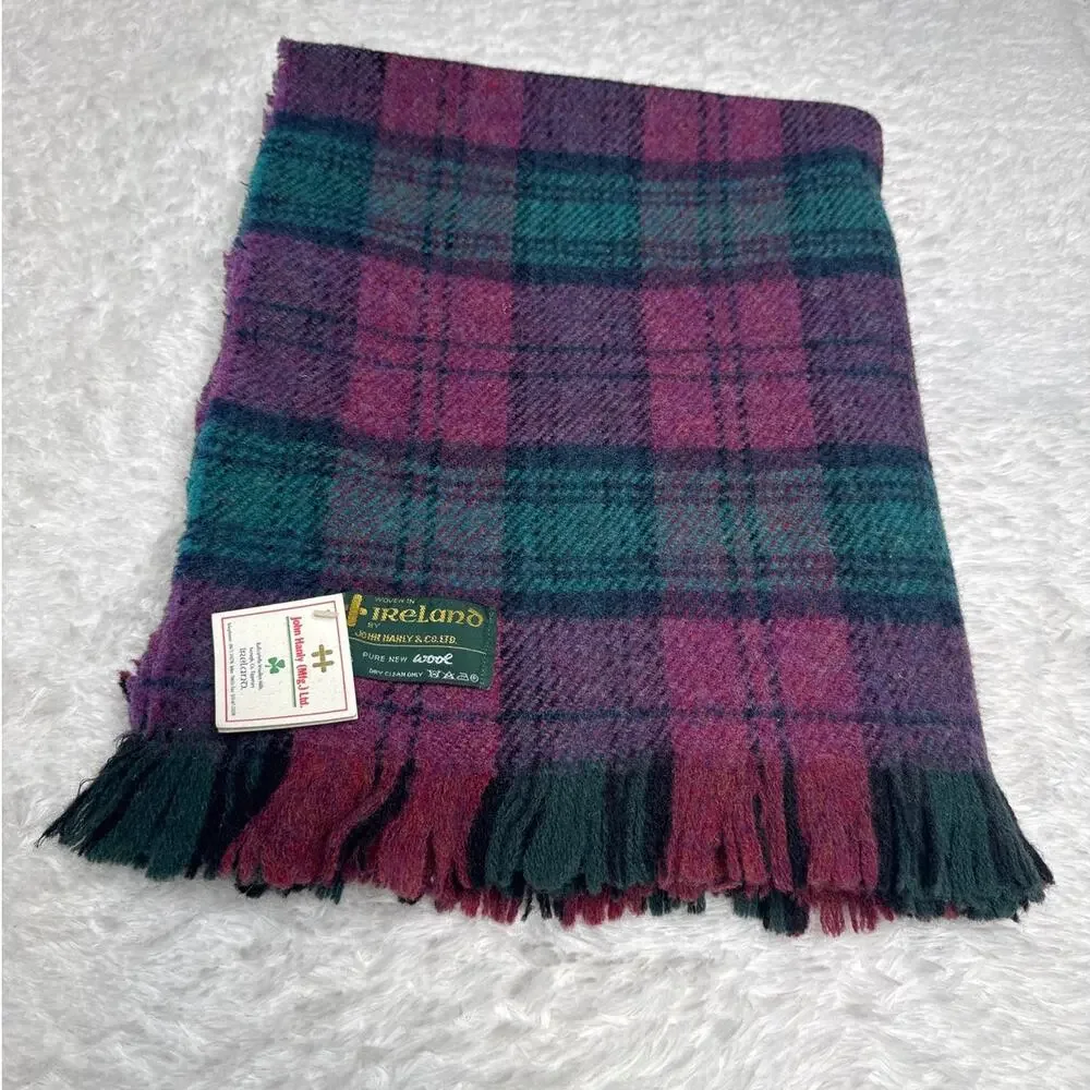 NWT Vintage John Hanley & Co L.T.D plus 90s woven fringed Plaid Wool Throw 54x40